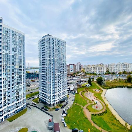 Myfreedom Апартаменти Метро Харківська Kiev Ngoại thất bức ảnh