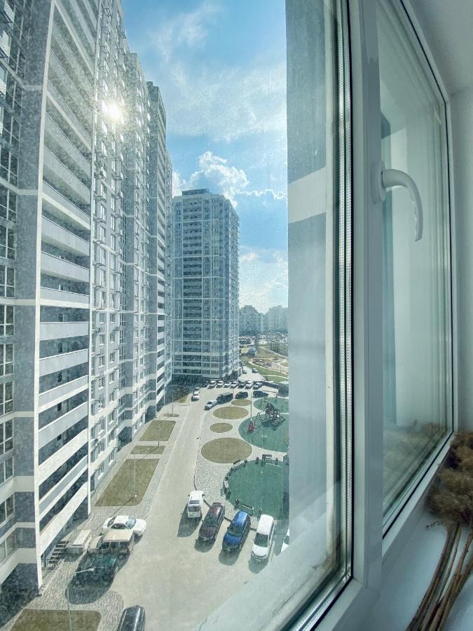 Myfreedom Апартаменти Метро Харківська Kiev Ngoại thất bức ảnh